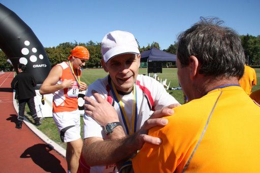 Jiří Fingerhut v cíli Kladenského maratónu 2008